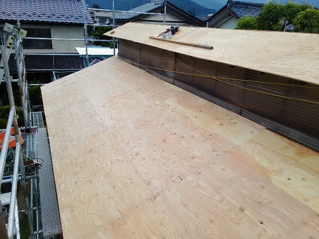 コンパネ下地の施工