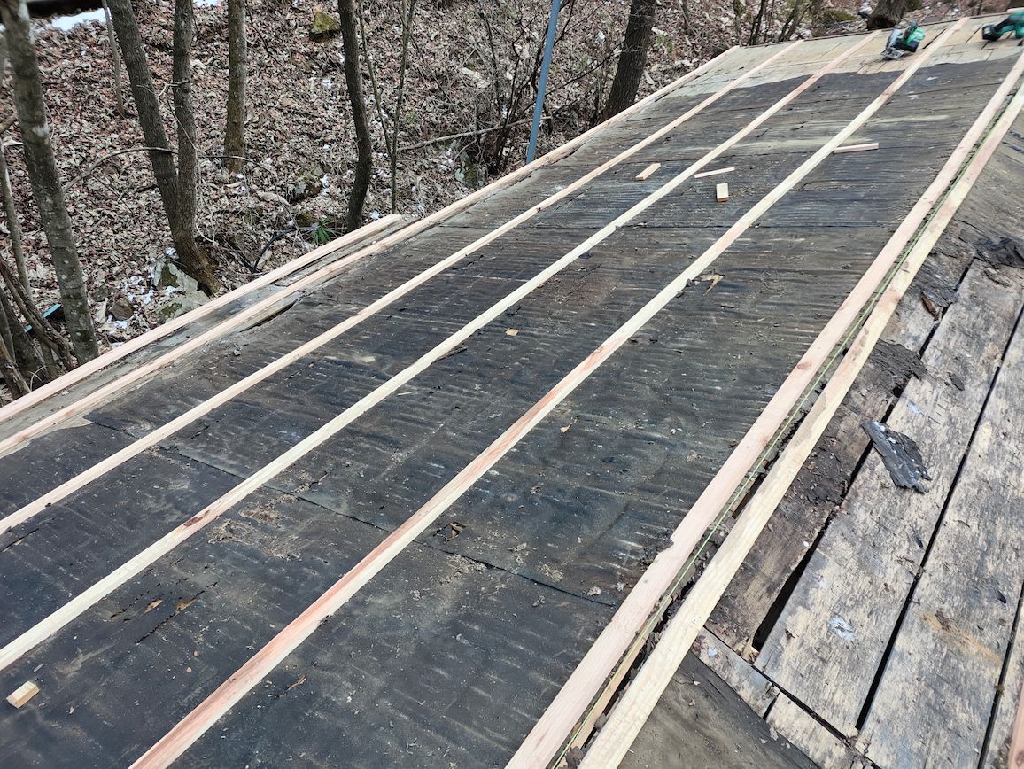 同じく木材にて下地作り。